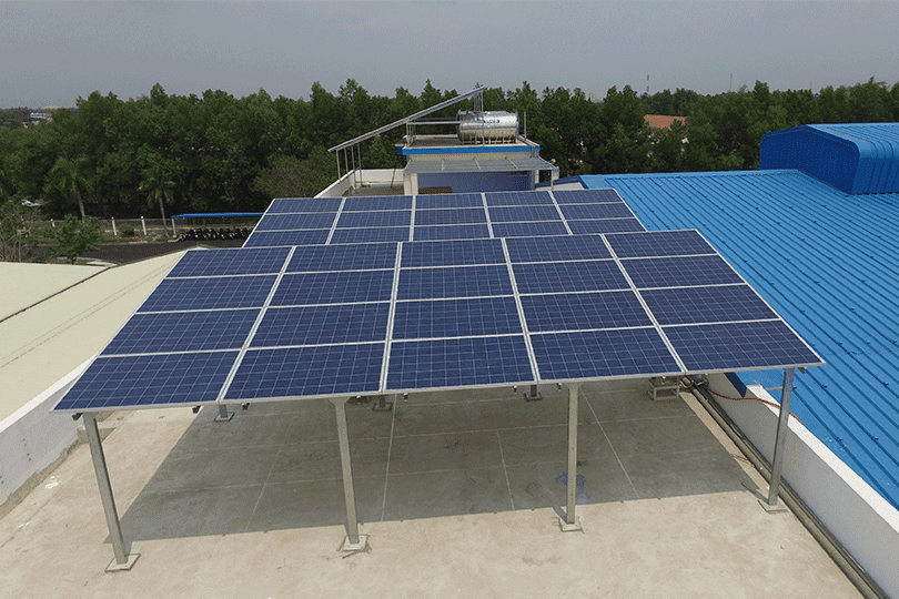 tam-pin-nang-luong-mat-troi-300w-poly-gia-re-1